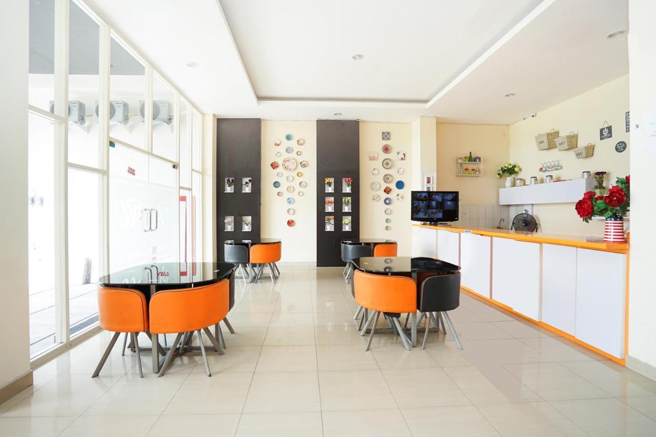 Pratisarawirya Guesthouse By Ecommerceloka Surabaya Exterior foto